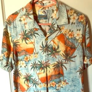 Tommy Bahama button up Hawaiian themed